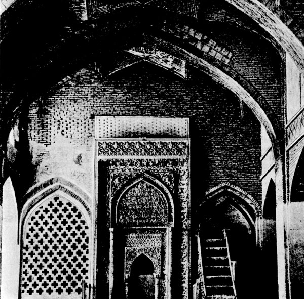 19. Караван-сарай по дороге из Исфахана в Шираз