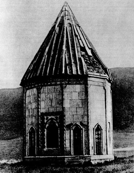 23. Мавзолей с шатровой крышей в Азербайджане. 1314 г.