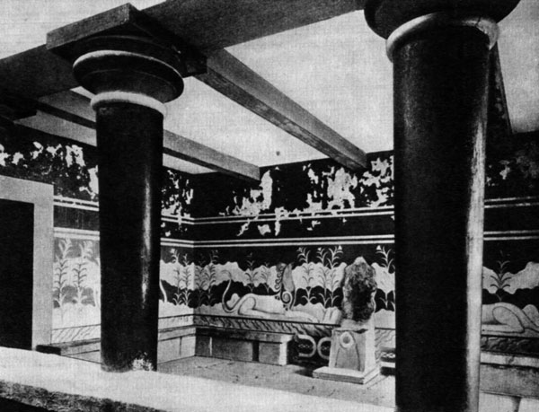 71. Тронный зал дворца в Кноссе, Крит. XVI-XV вв. до н.э.