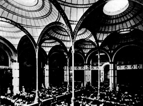 195. Национальная библиотека в Париже. 1858-1868 гг. Арх. А. Лабруст. Читальный зал