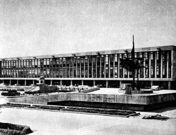 260. Здание республиканской библиотеки в Ашхабаде. 1970 г. Арх. А. Ахммедов и др.