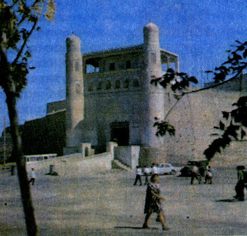 Крепость Арк в Бухаре