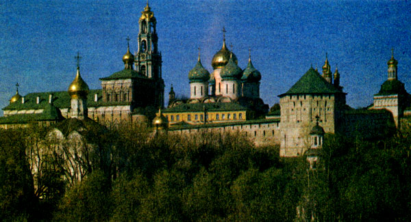 Панорама Троице-Сергиевой лавры в г. Загорске под Москвой