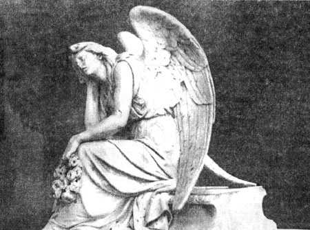 Памятник 'Утомленный ангел', вывезенный в 1976 г. из некрополя с могилы почетного гражданина Таганрога купца И. Даллапорте во двор картинной галереи