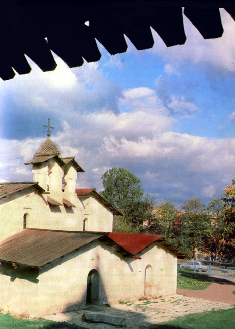 2. Церковь Покрова от Пролома. XIV — XVII вв.