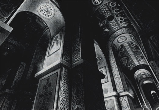 Новгород. Софийский собор, 1054-1050 гг. Интерьер. Вид из северо-западного угла под хорами на своды