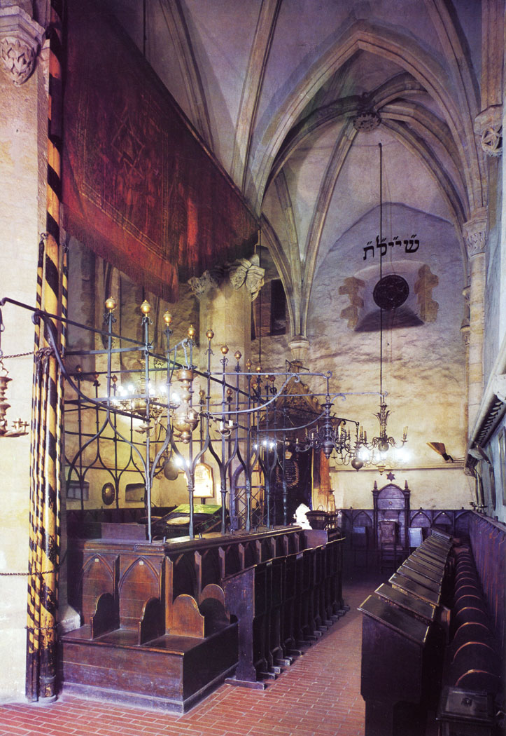 The Old New Synagogue (Staronova synagoga) is the oldest existing building of its kind in Central Europe. It was built around the year 1270 and to this day its interior has retained the character of an original Early Gothic building.