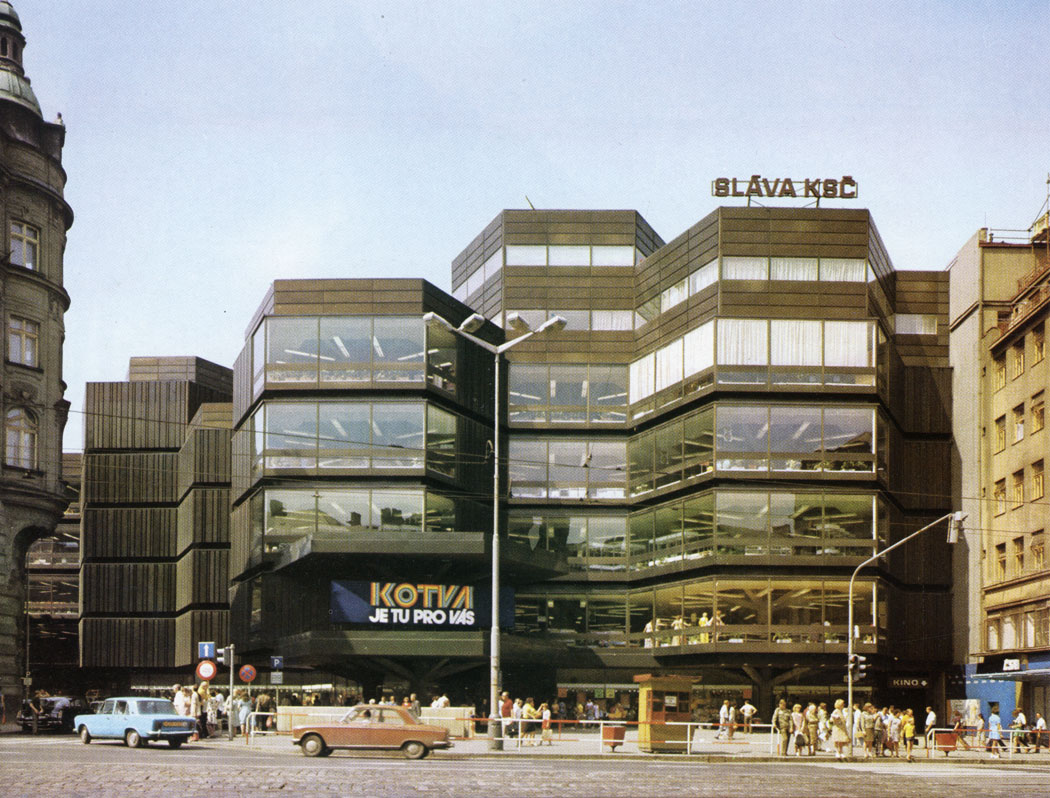 The greatest and most modern of Prague department stores is the Anchor (Kotva) in Revolucni Avenue. It was built to plans by Vera and Vladimir Machonin in 1970 - 74 and immediately became a bustling business centre in the city.