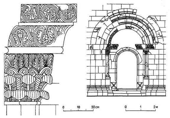 Галич. Церковь Пантелеймона. Западный портал и его деталь